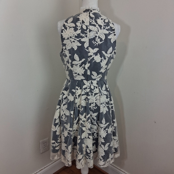 ERIN by Erin Fetherston Black  and Cream Floral Midi Dress Size 8 - Picture 6 of 11